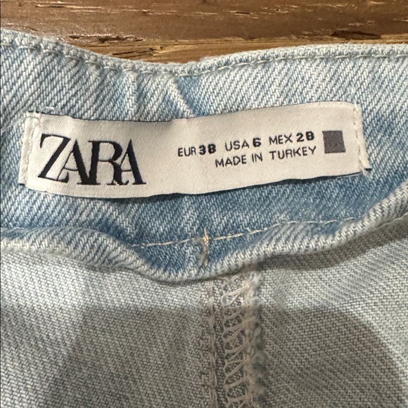 ZARA High Rise Button Fly Wide Leg Cropped Jeans size 6 - Picture 3 of 5